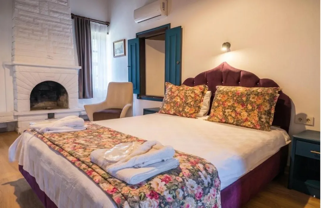 Kaleiçi Ozkavak Hotel-1